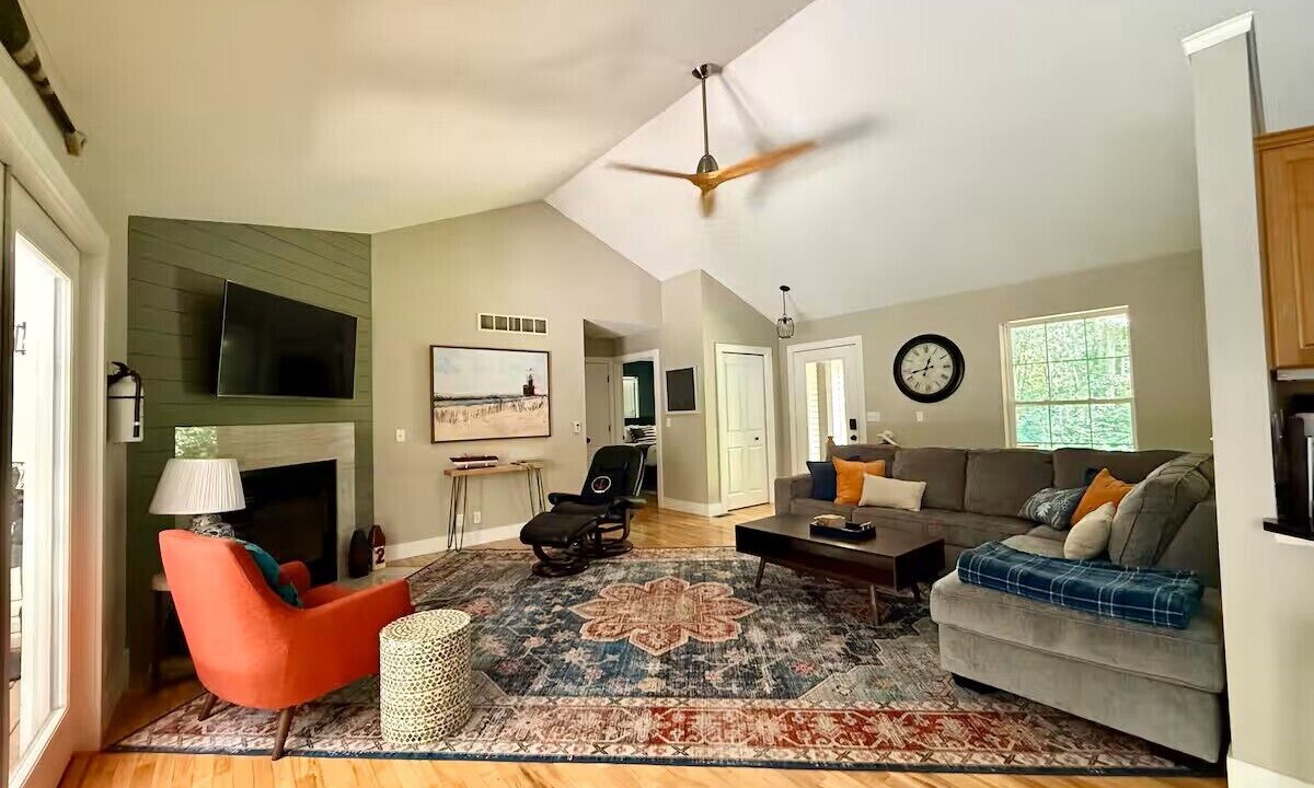 Photo of Livingroom in Fennville