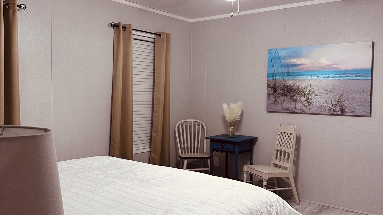 Photo of Bedroom in Laketon