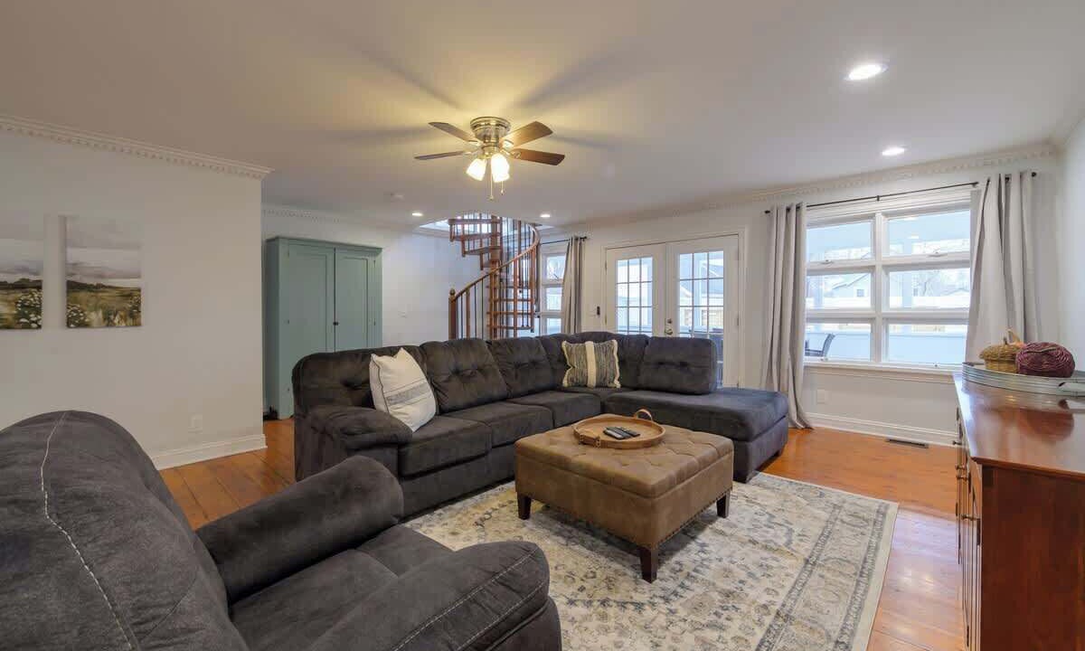 Photo of Livingroom in Three Oaks