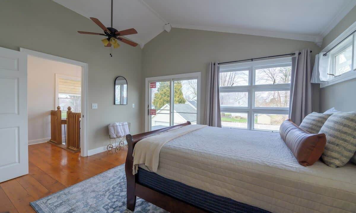 Photo of Bedroom in Three Oaks