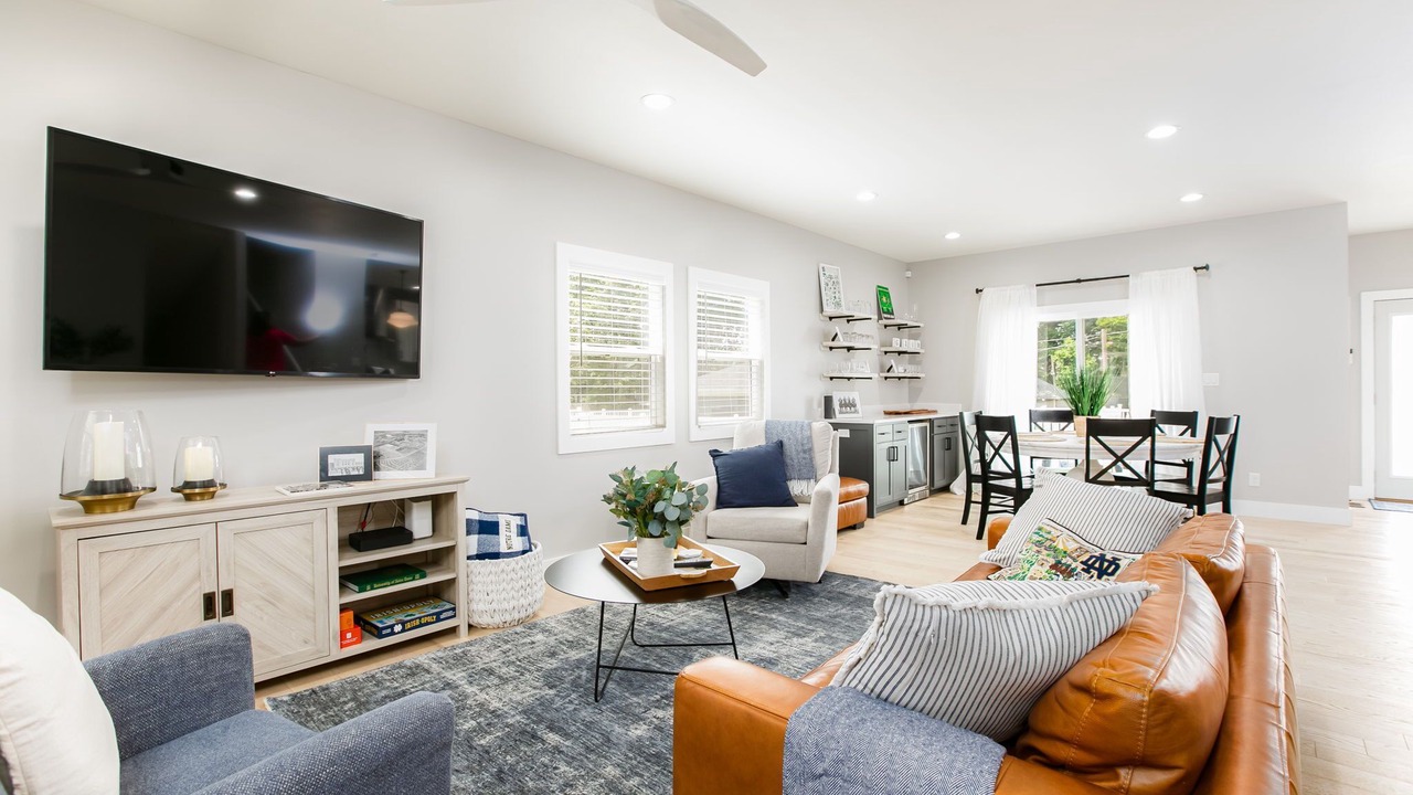 Photo of Livingroom in Northeast South Bend