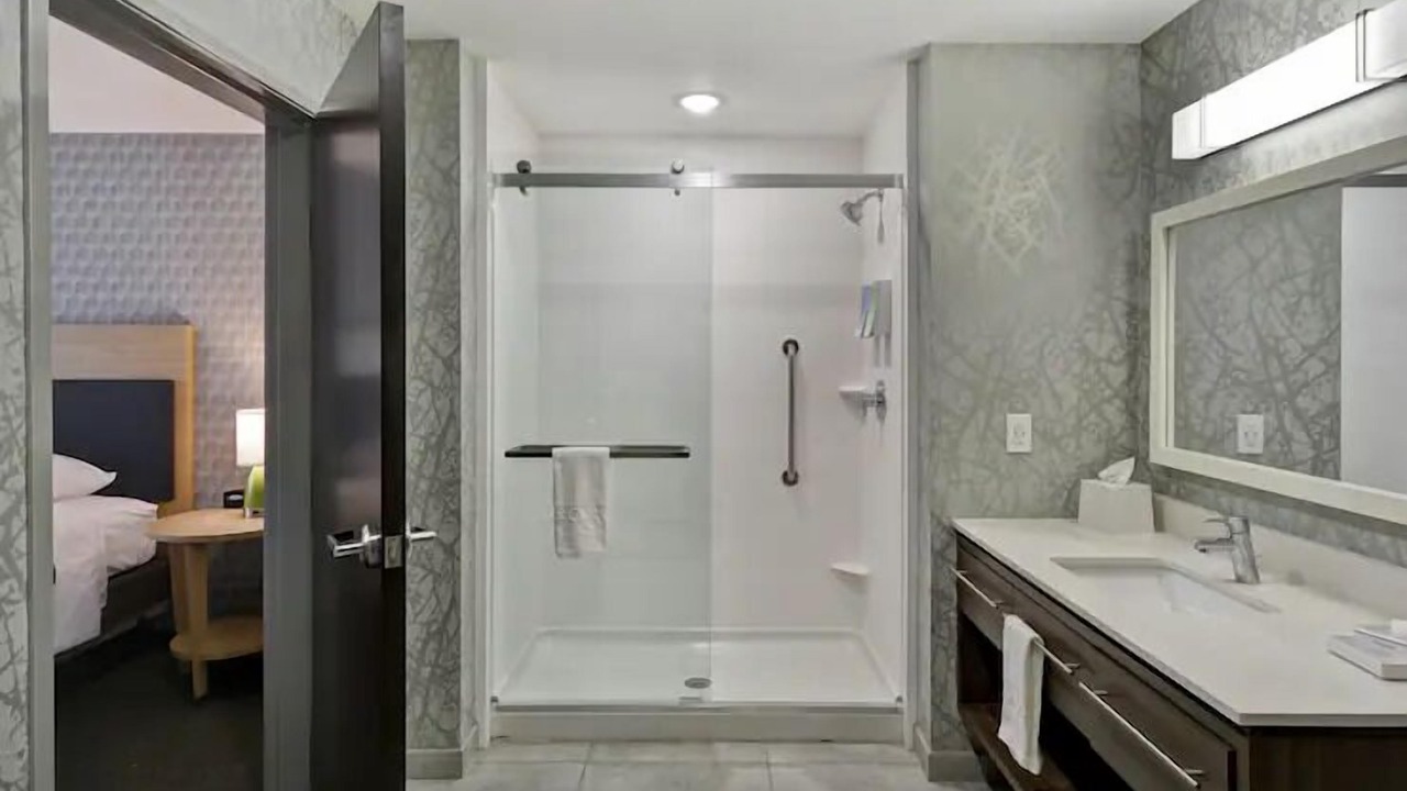 Photo of Bathroom in Alpine Center