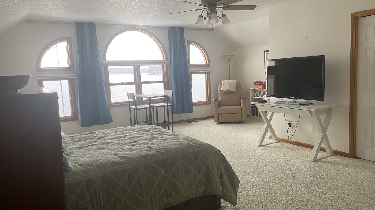 Photo of Bedroom in Lake