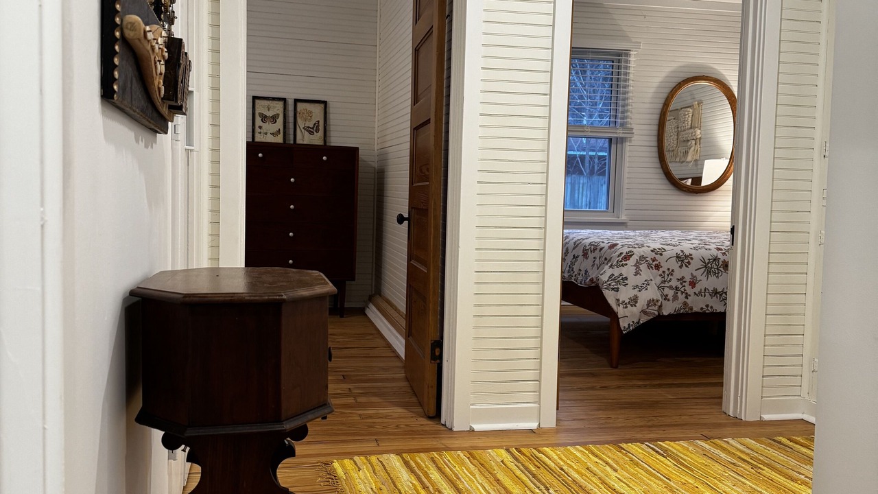 Photo of Bedroom in Lakeside
