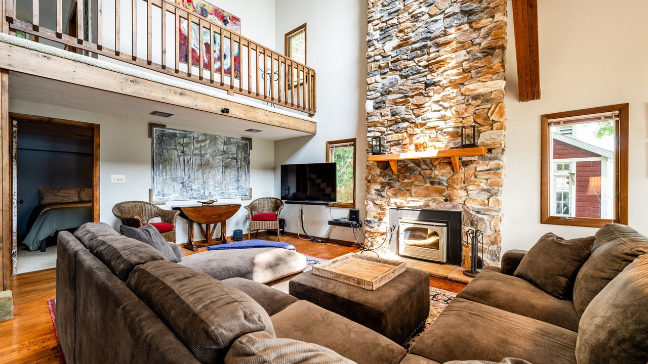 Photo of Livingroom in Edwardsburg