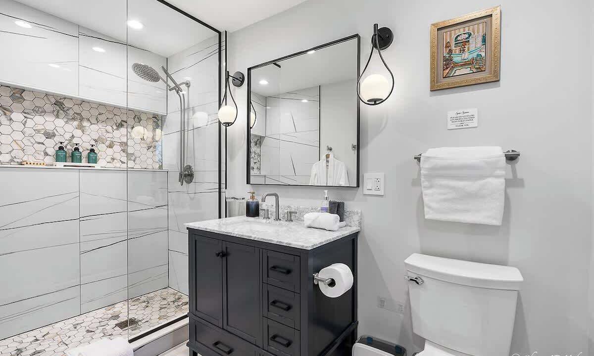 Photo of Bathroom in Skokie