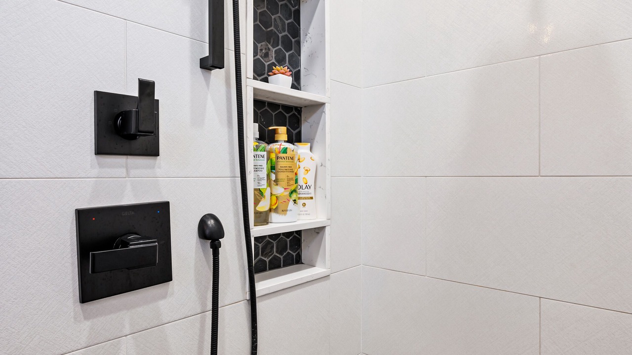 Photo of Bathroom in Wrigleyville