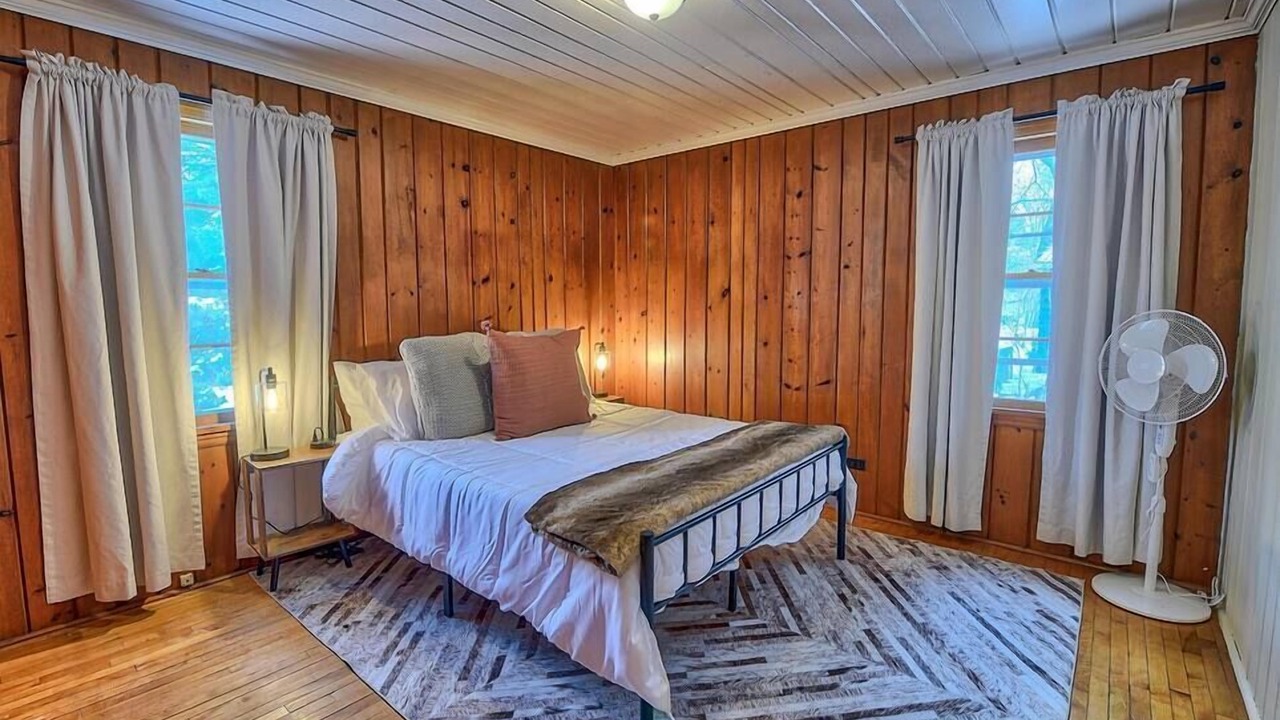 Photo of Bedroom in Newberry