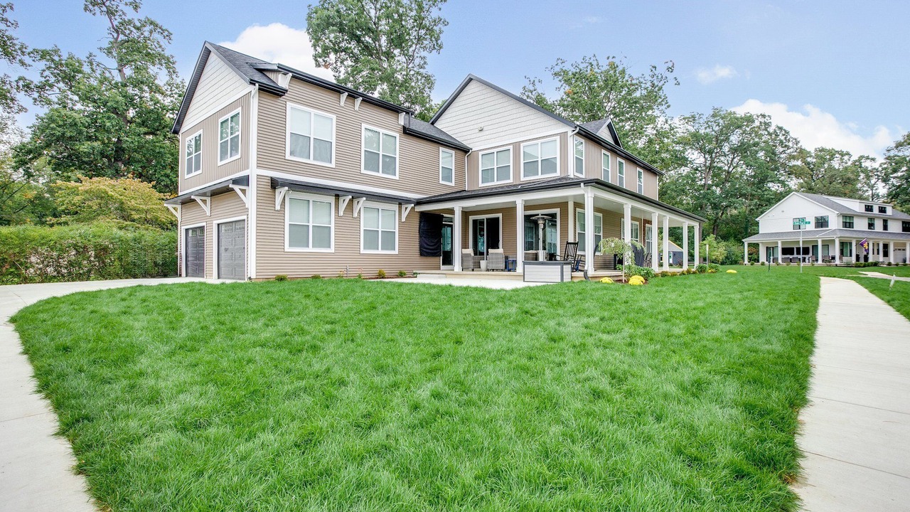 Photo of Outdoor in Wooded Estates