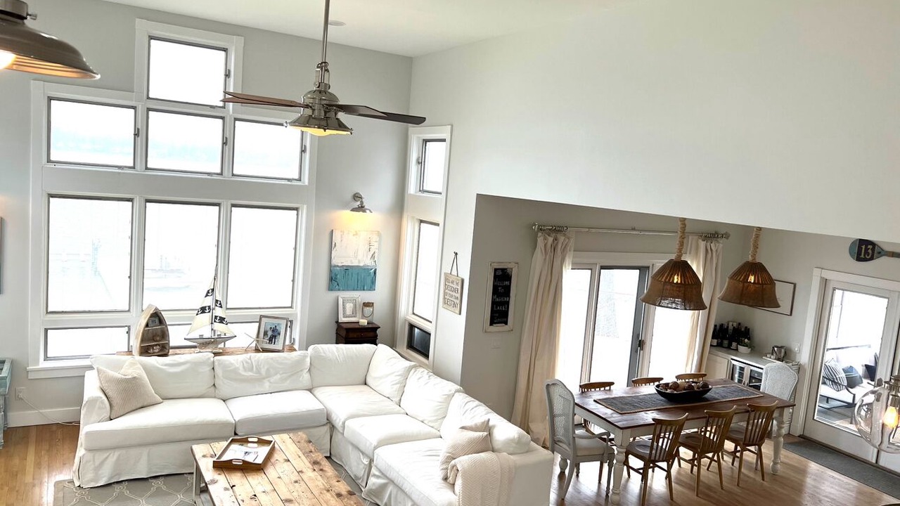 Photo of Livingroom in Sister Lakes