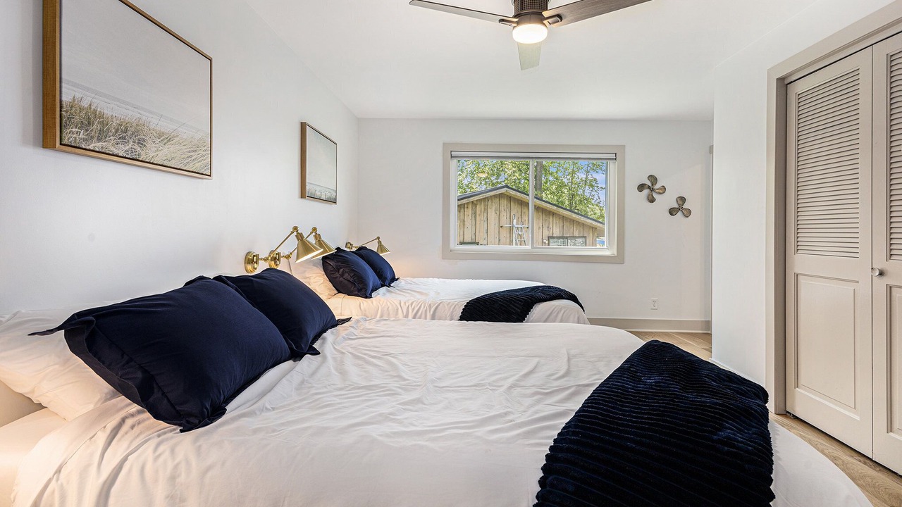 Photo of Bedroom in Sister Lakes
