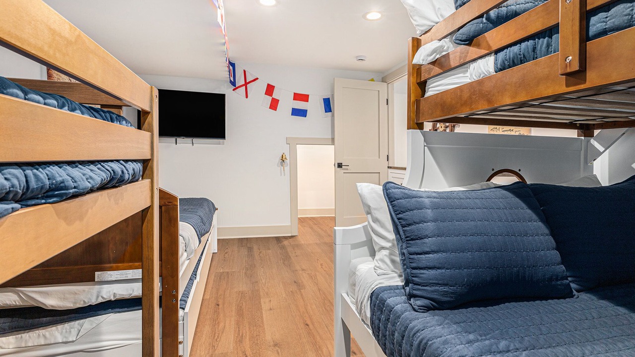Photo of Bedroom in Sister Lakes