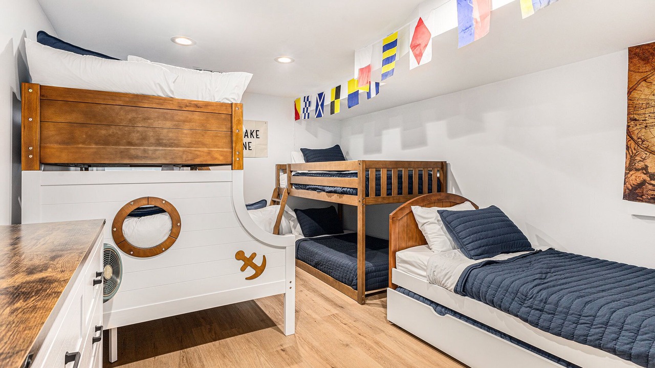 Photo of Bedroom in Sister Lakes