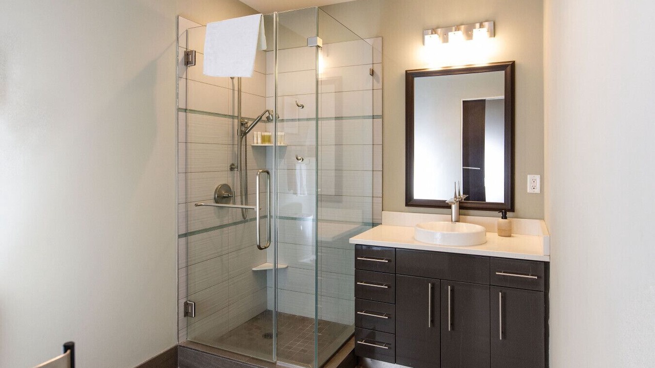 Photo of Bathroom in East Town