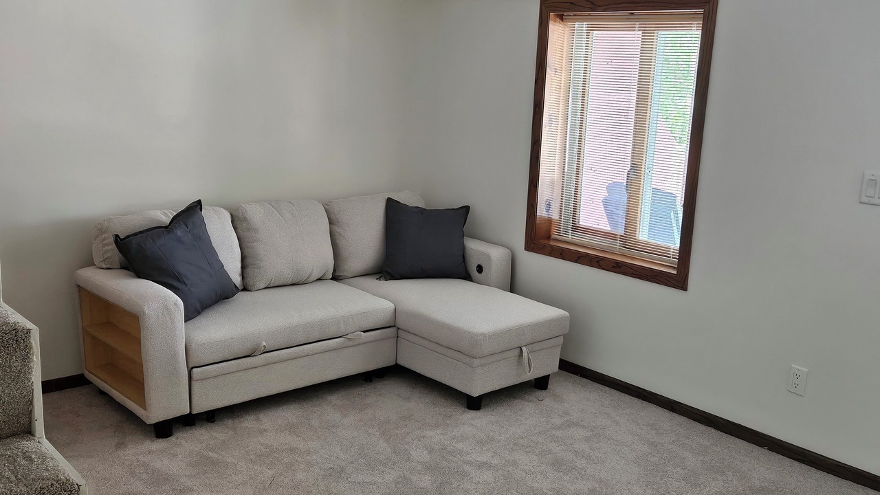 Photo of Livingroom in Kendall