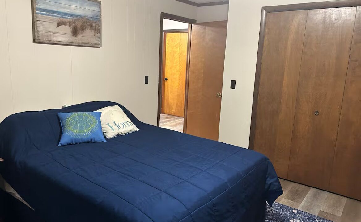 Photo of Bedroom in Silver Lake