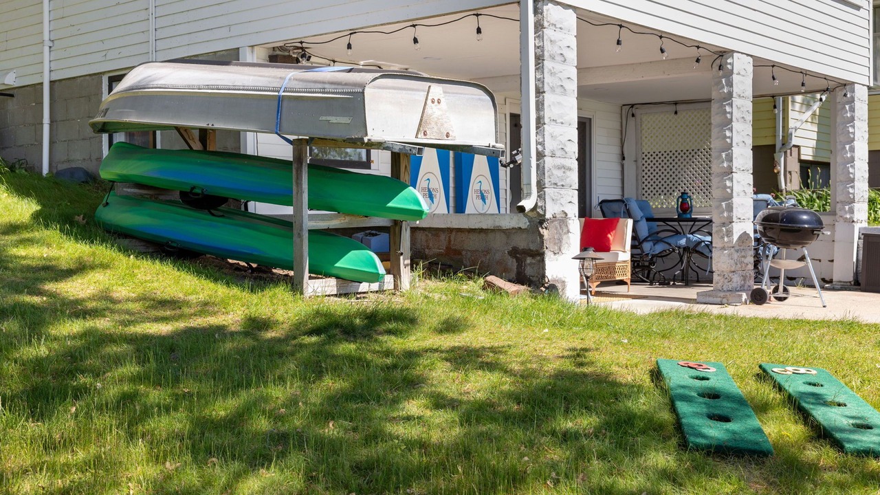 Photo of Others in Shipshewana
