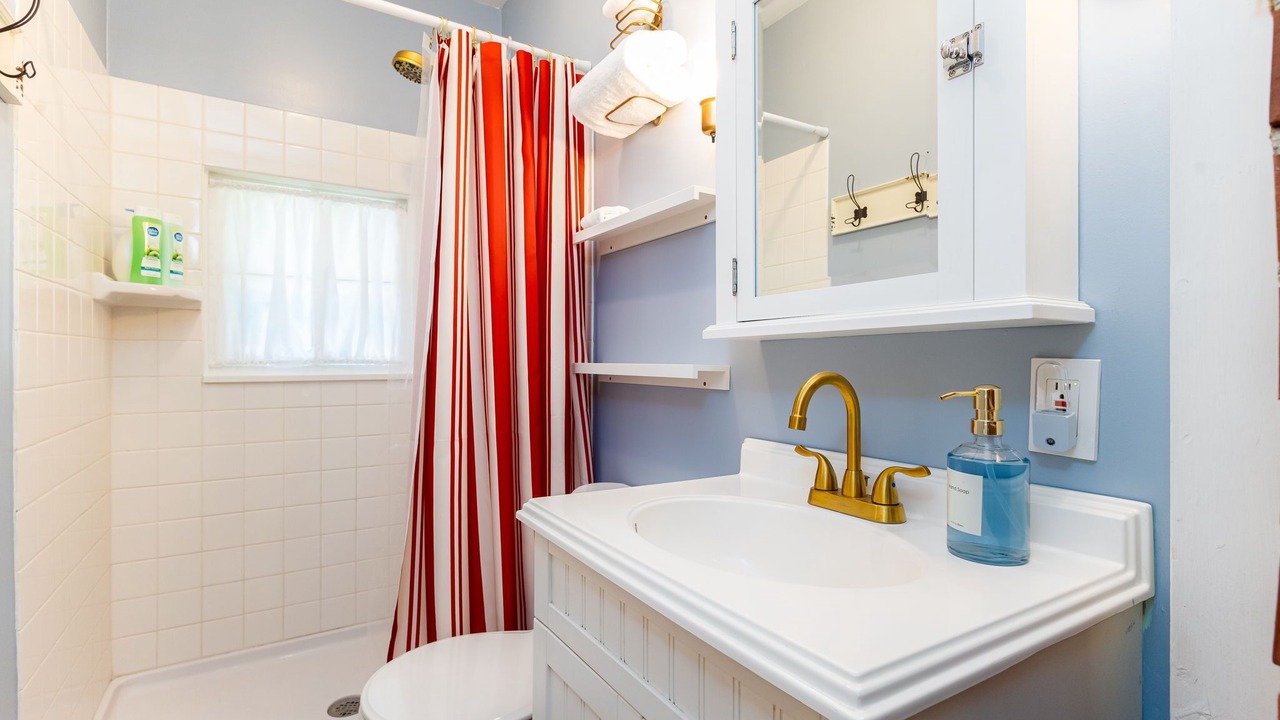 Photo of Bathroom in Shipshewana