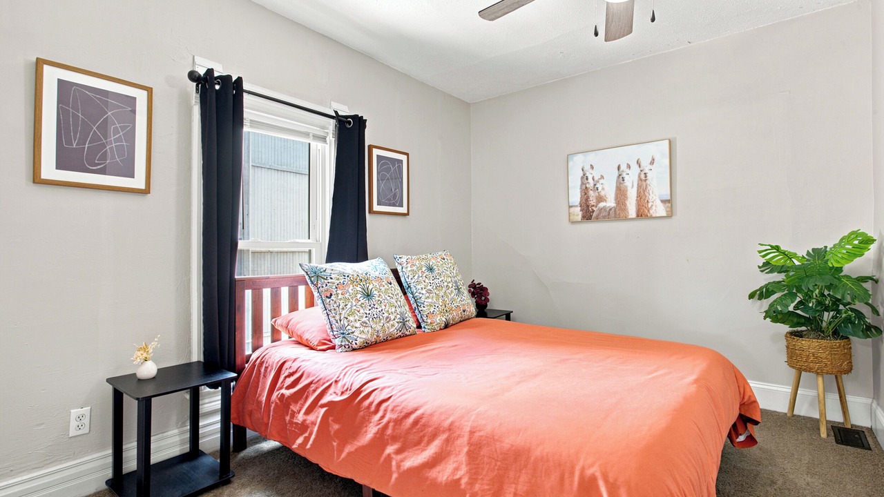 Photo of Bedroom in Champaign