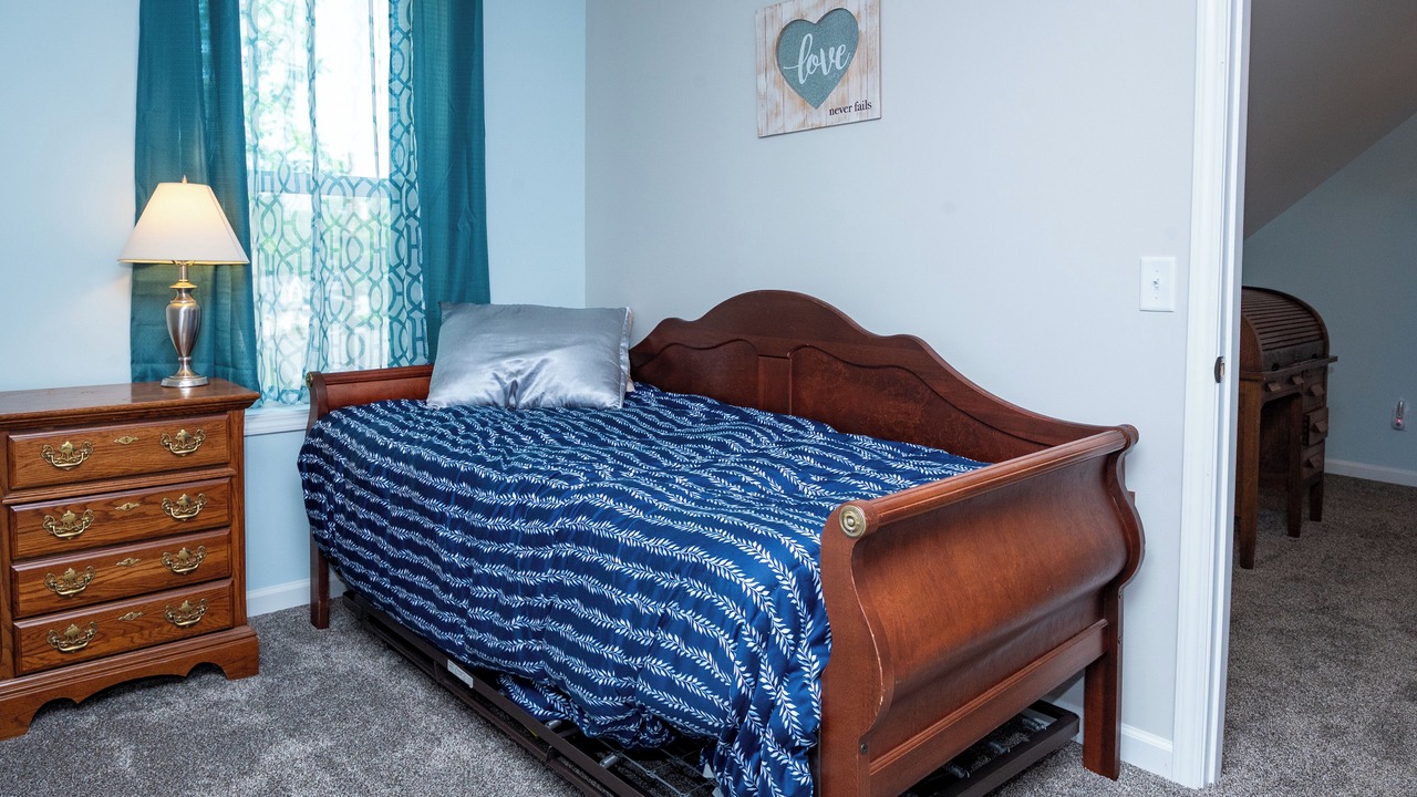 Photo of Bedroom in Sister Lakes
