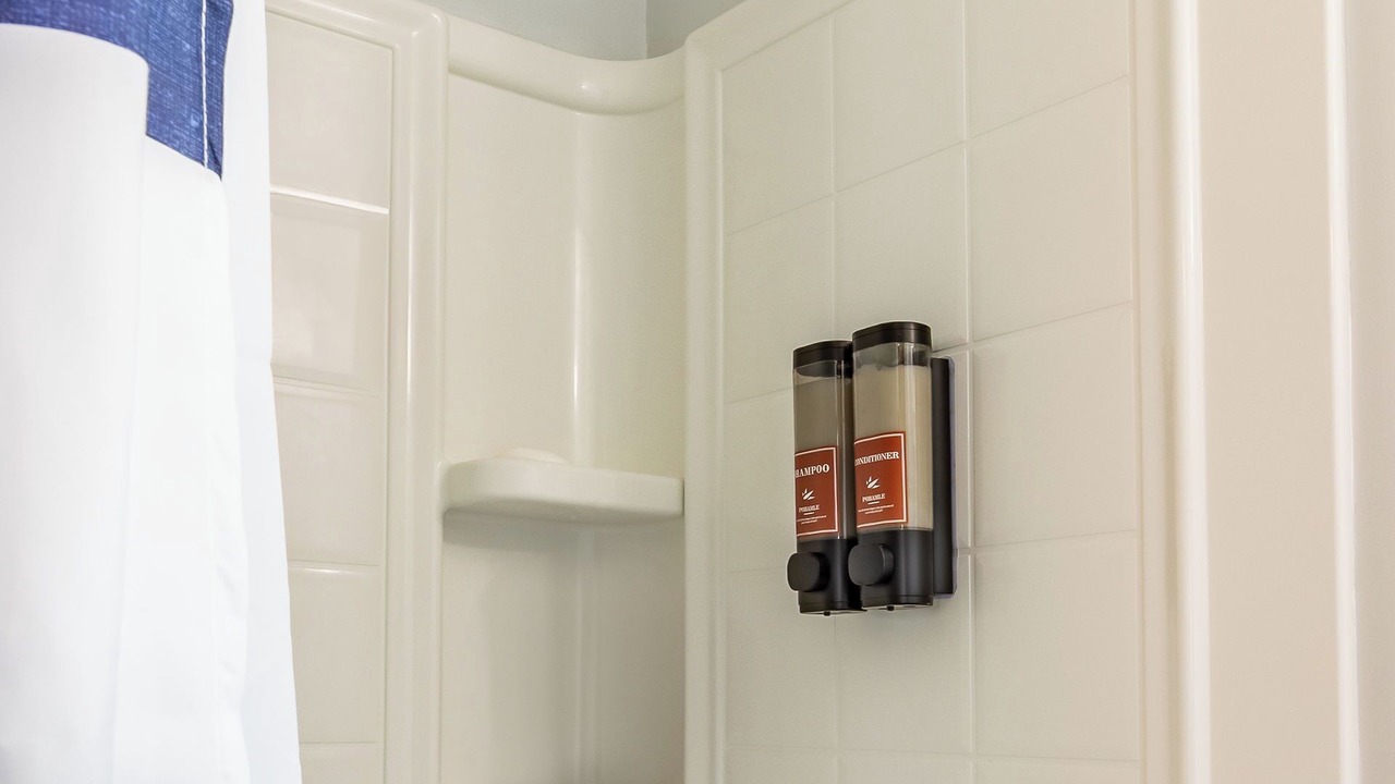 Photo of Bathroom in Lakeside