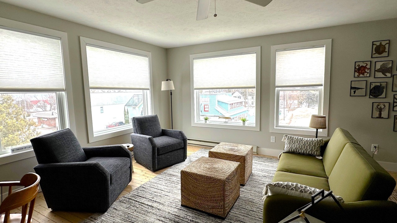 Photo of Livingroom in Northport