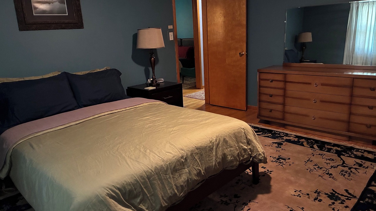 Photo of Bedroom in Miller Beach