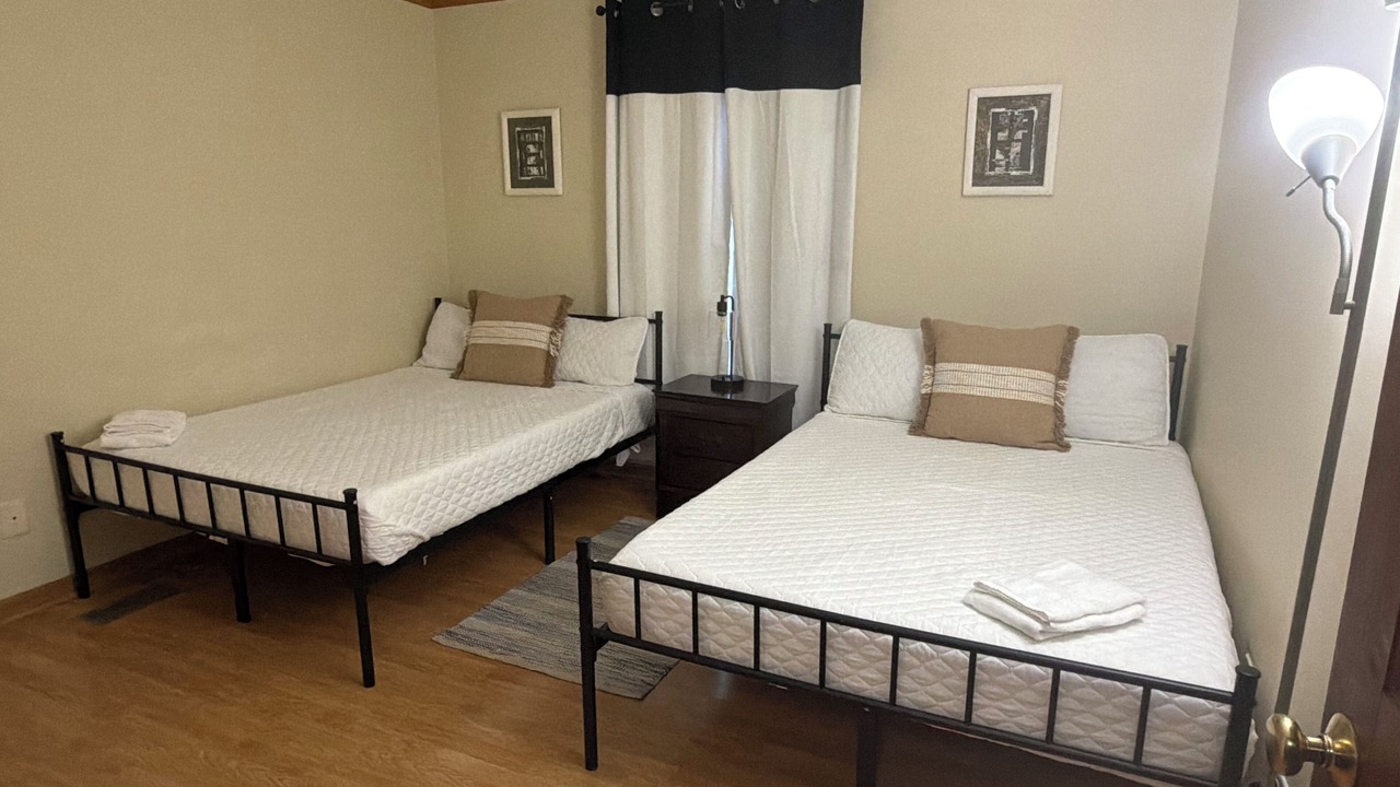 Photo of Bedroom in Round Lake Beach