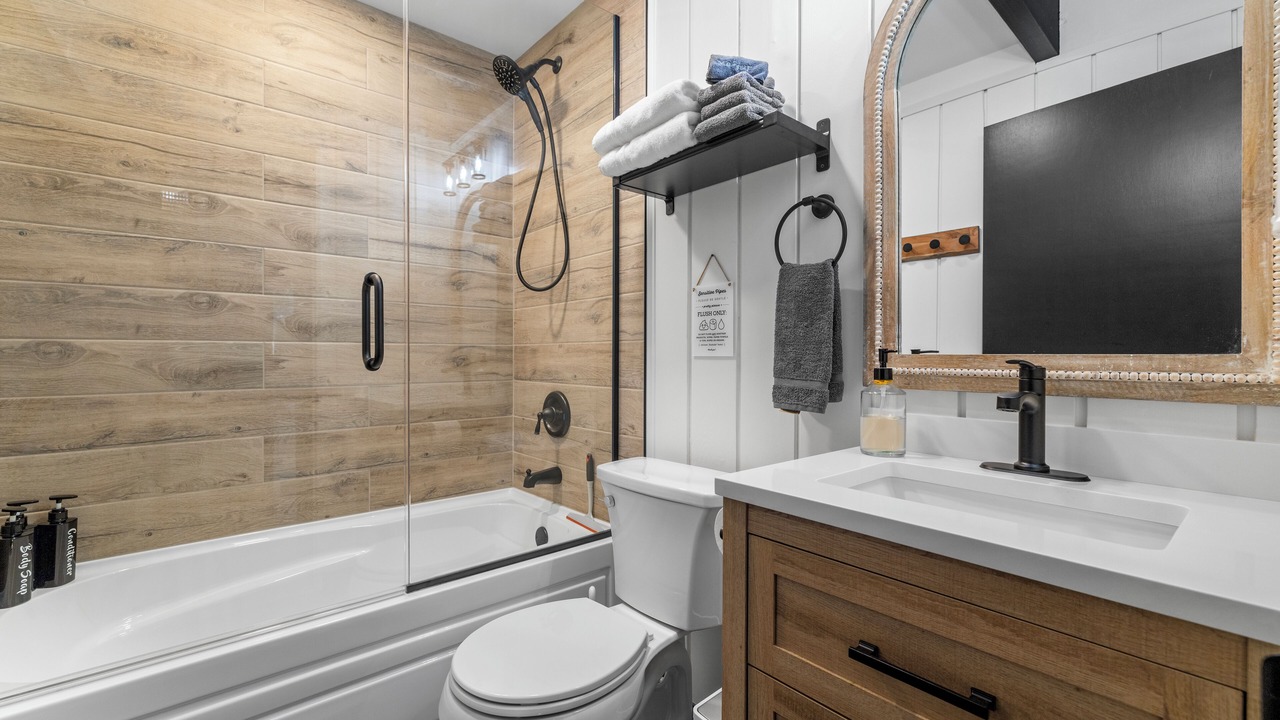 Photo of Bathroom in Twin Lakes