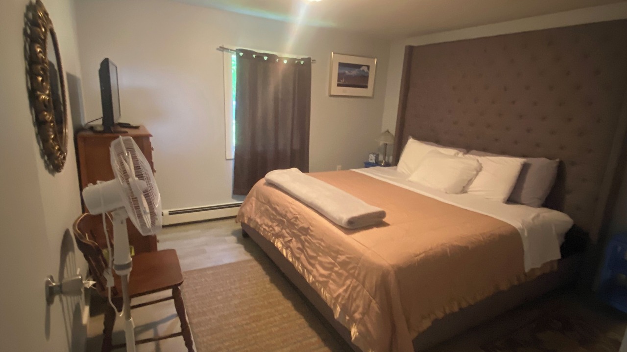 Photo of Bedroom in Lake Leelanau