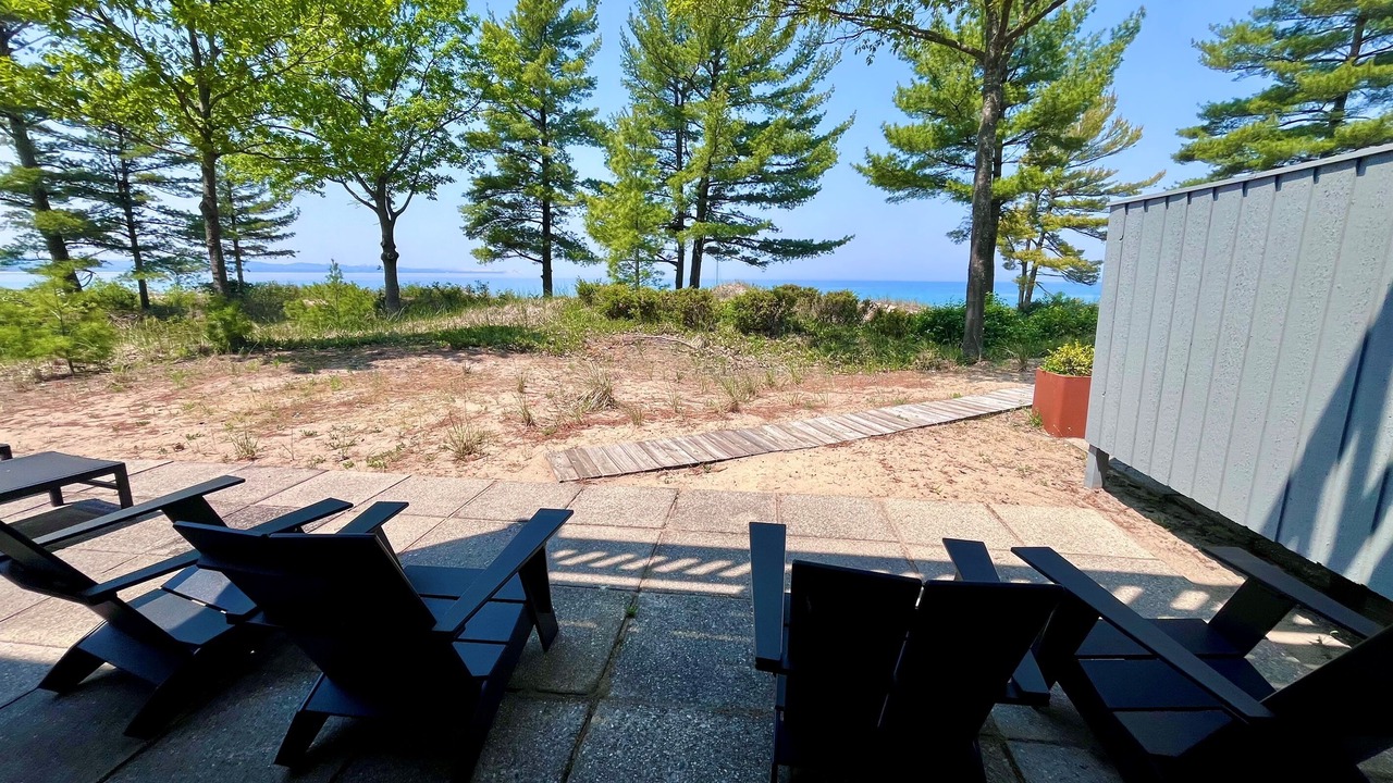Photo of Patio Balcony in Glen Arbor