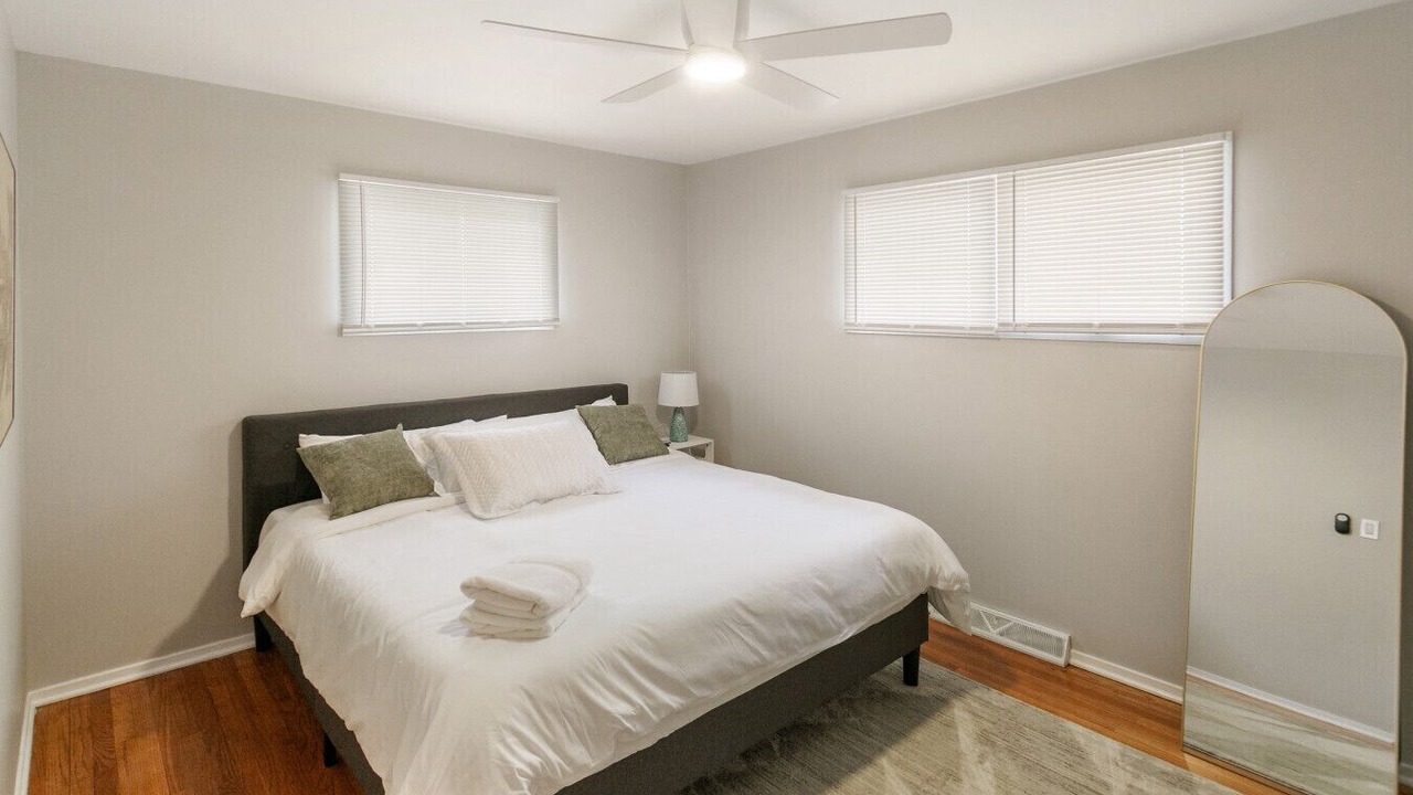 Photo of Bedroom in Mundelein