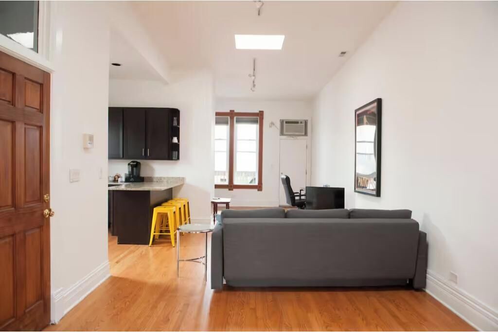 Photo of Livingroom in Noble Square