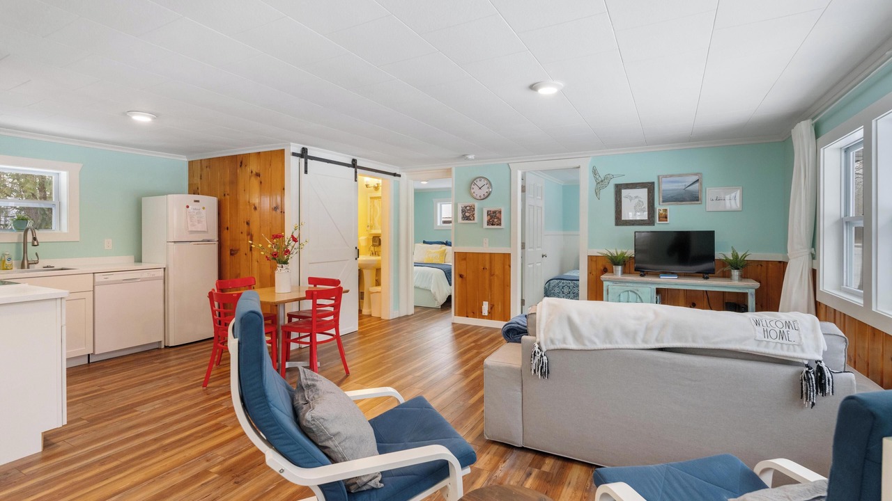 Photo of Livingroom in Carp Lake