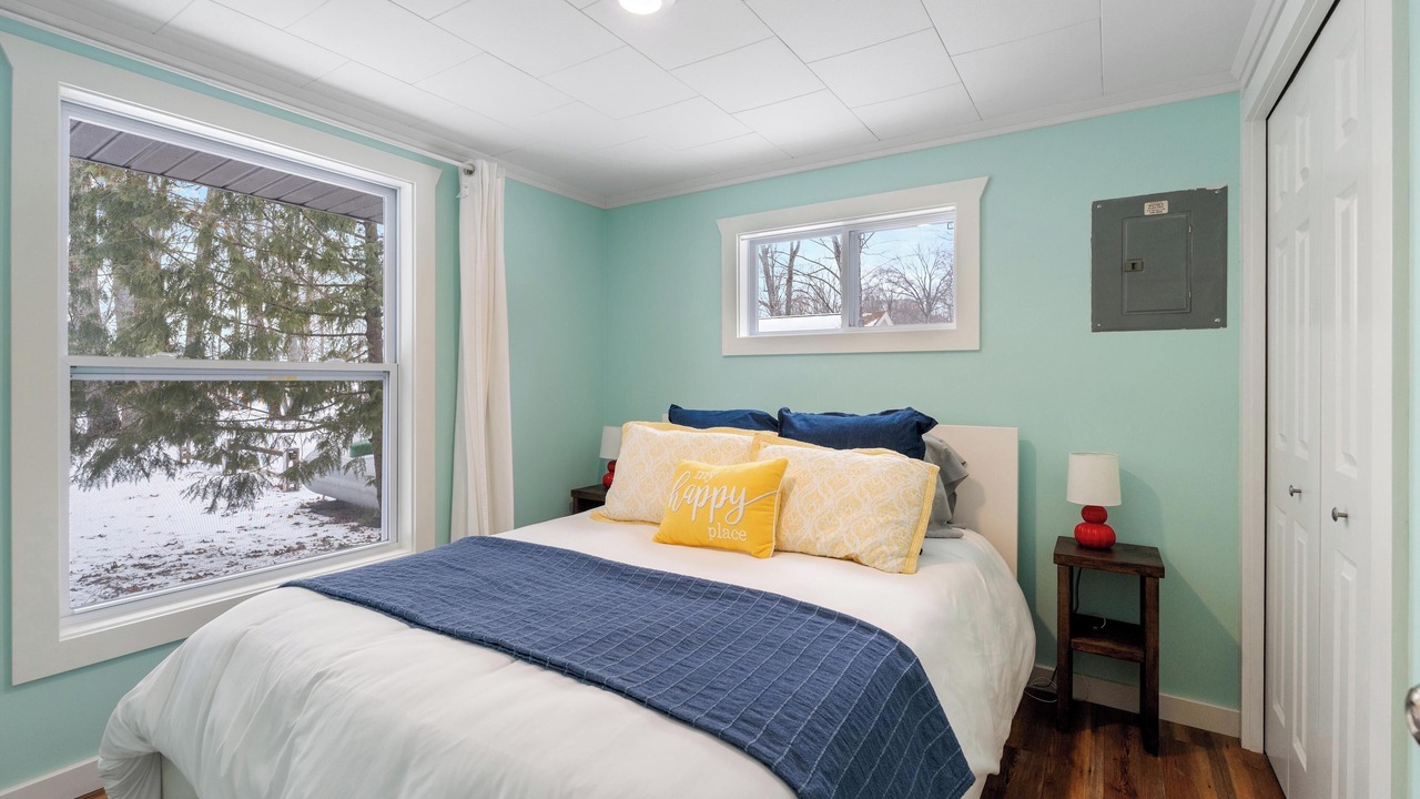Photo of Bedroom in Carp Lake