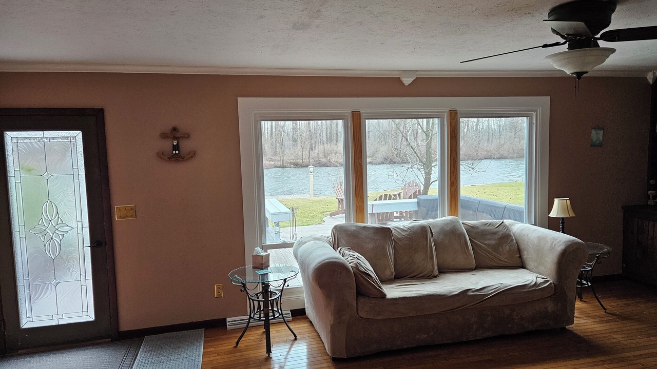 Photo of Livingroom in Edwardsburg