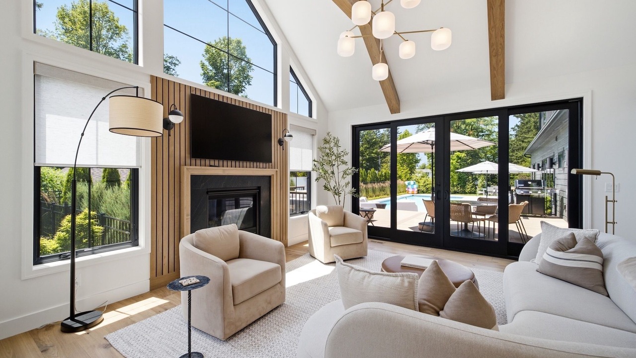 Photo of Livingroom in Union Pier