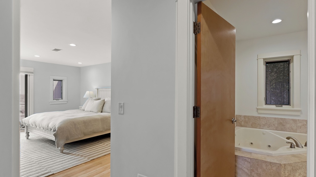Photo of Bedroom in Spring Lake