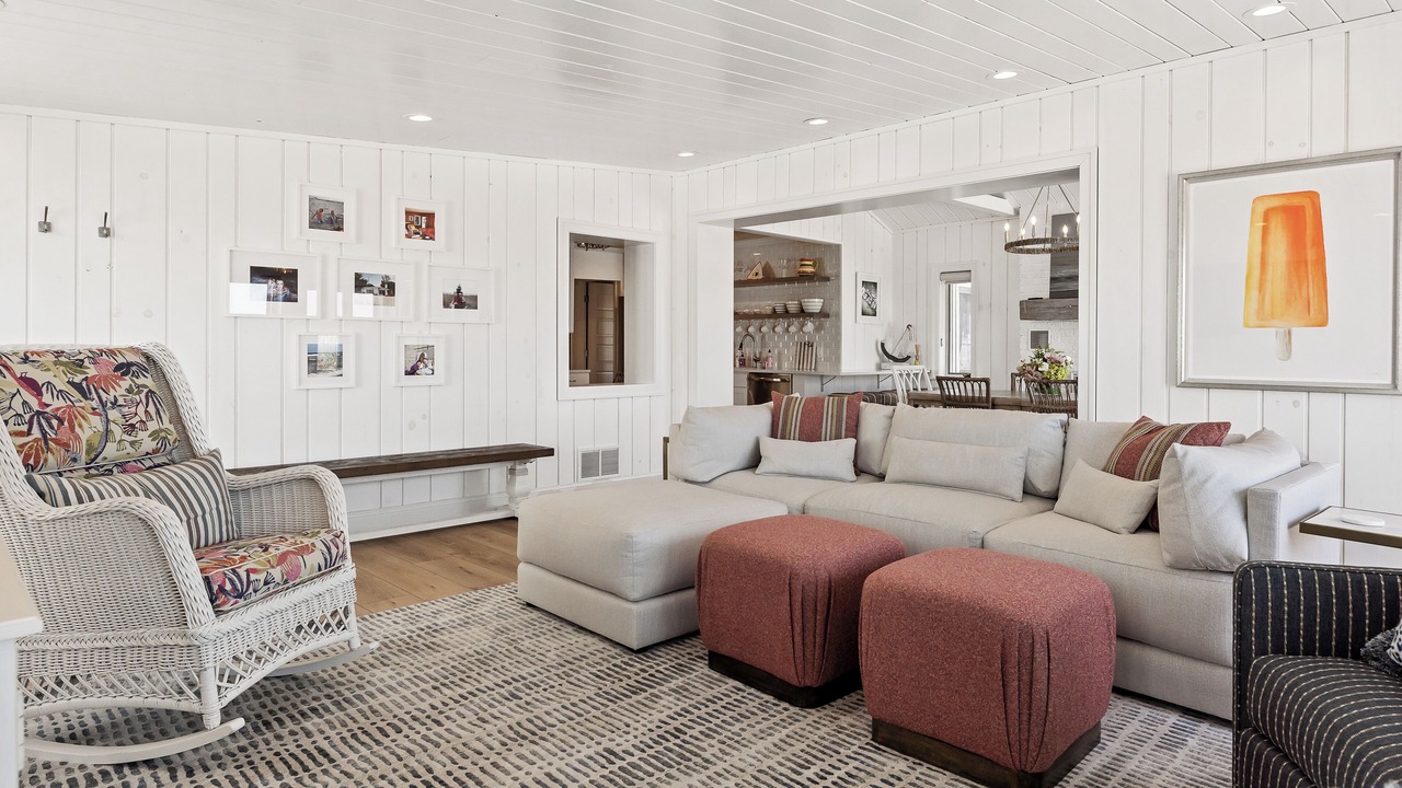 Photo of Livingroom in Ferrysburg