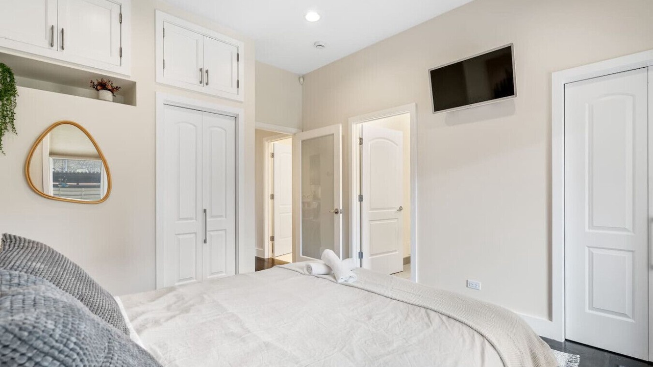 Photo of Bedroom in Wicker Park