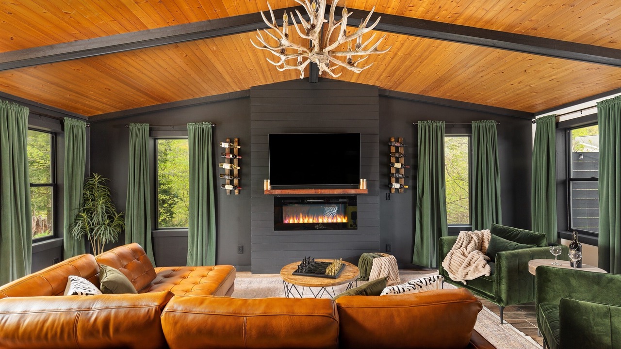 Photo of Livingroom in Covert