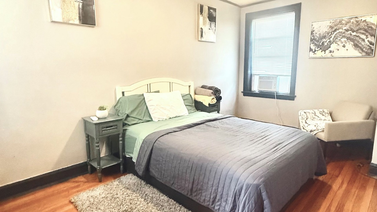 Photo of Bedroom in Gage Park
