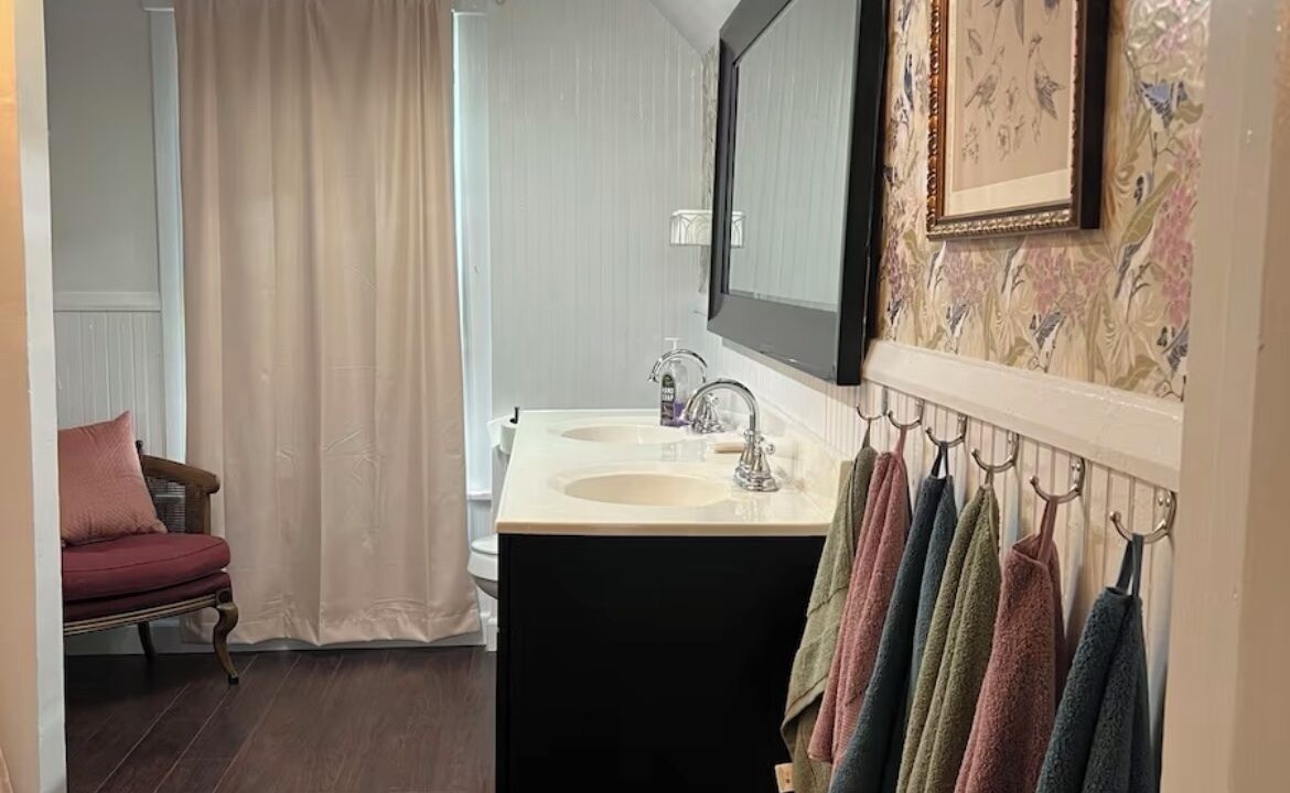Photo of Bathroom in Champaign