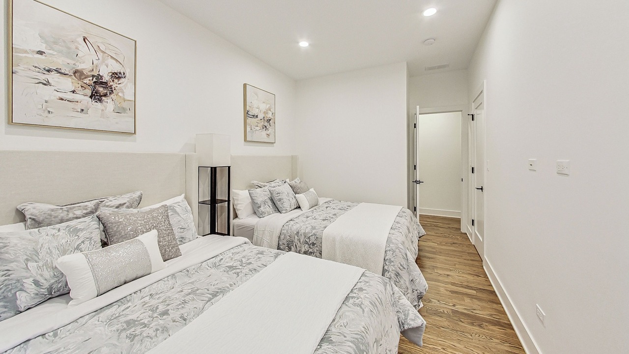 Photo of Bedroom in Lincoln Park