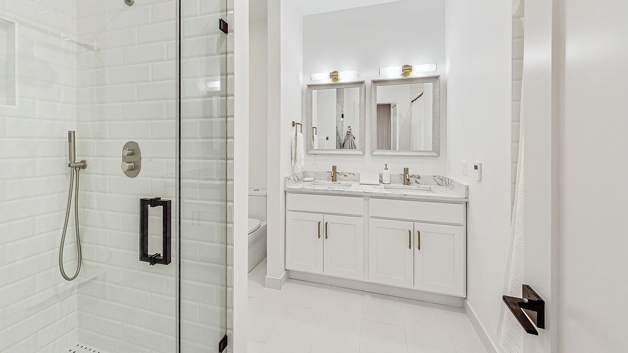 Photo of Bathroom in Lincoln Park