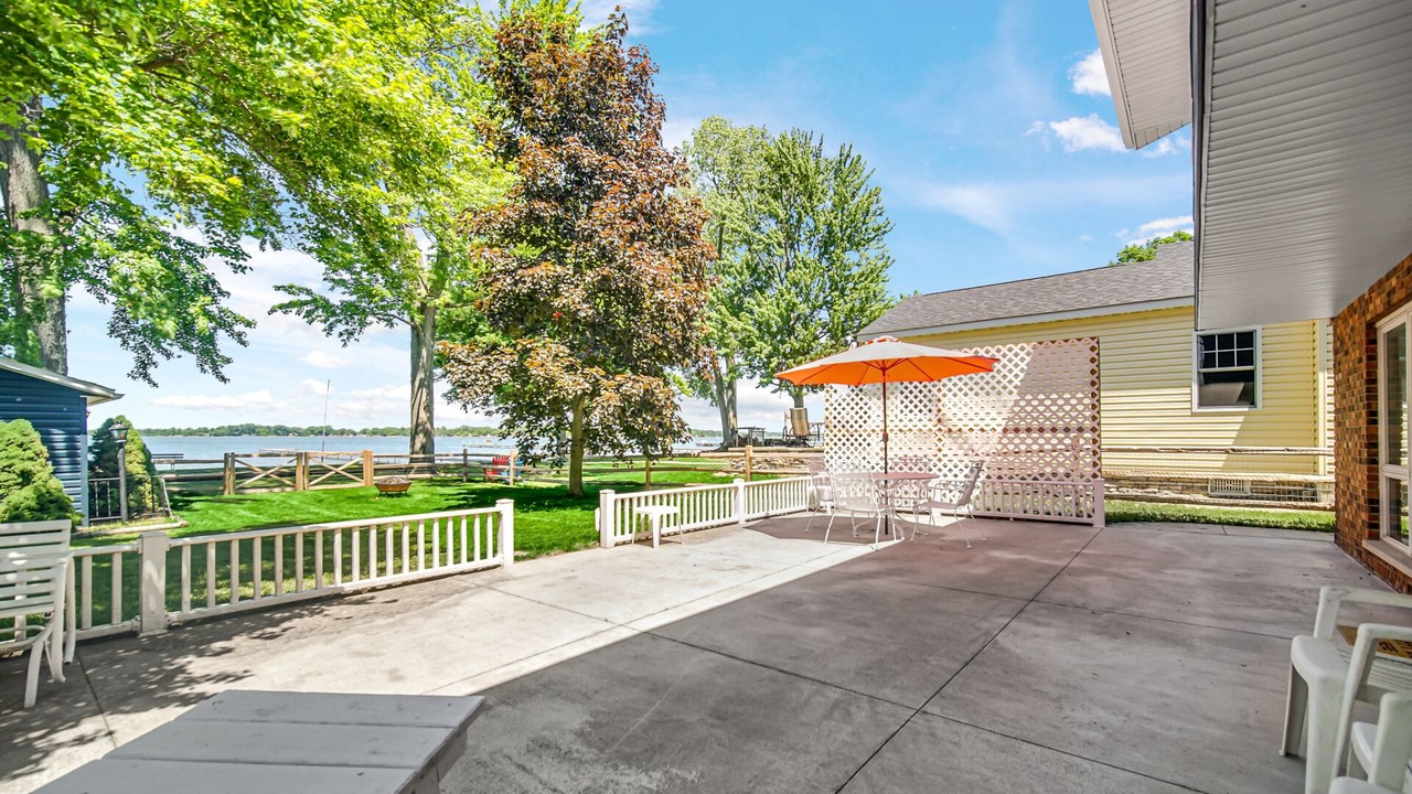 Photo of Patio Balcony in Bass Lake