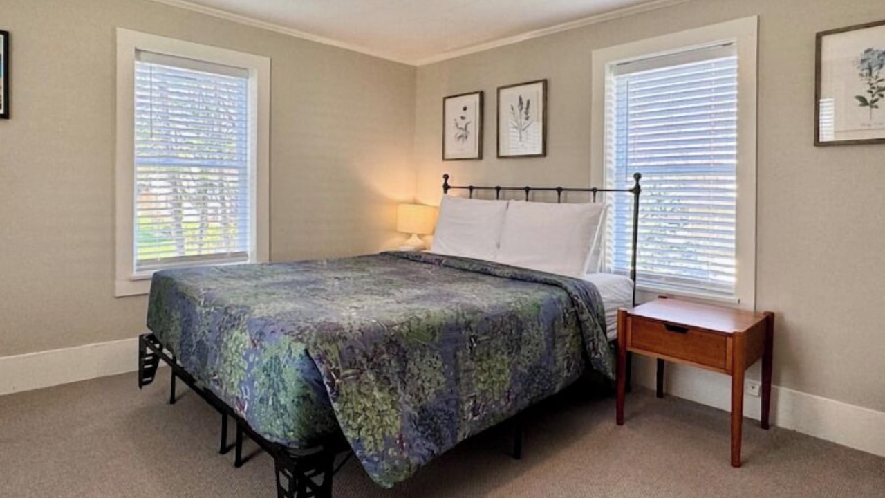 Photo of Bedroom in Douglas