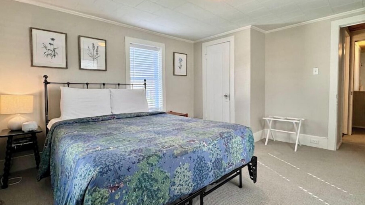 Photo of Bedroom in Douglas