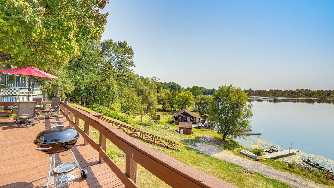 Photo of Outdoor in Six Lakes