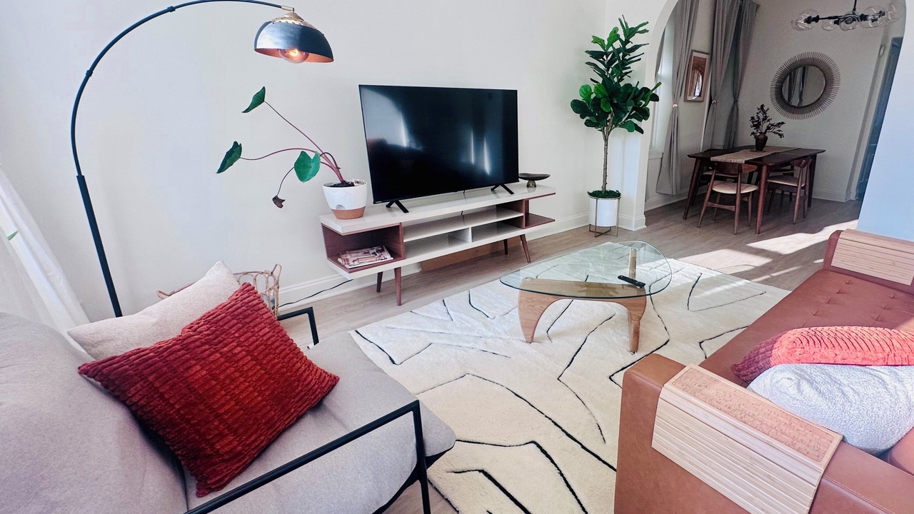 Photo of Livingroom in West Bucktown